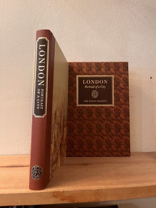 Item #304475 London: Portrait Of A City. Roger Hudson