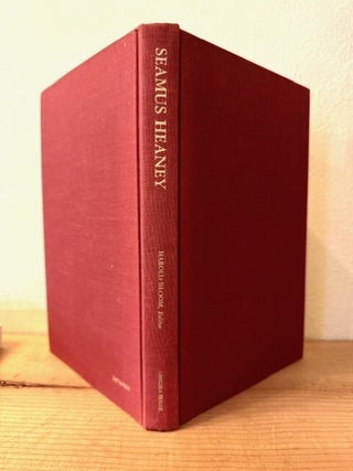 Item #342484 Seamus Heaney (Bloom's Modern Critical Views). Harold Bloom